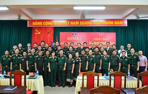 为老挝人民军队干部开设共青团工作业务培训班