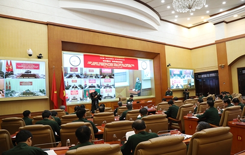 国防部召开关于中部洪水应对及后果克服工作经验总结会议